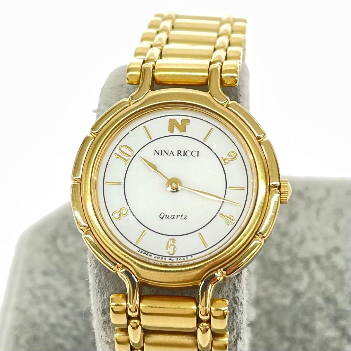【外観美品/新品電池】 ニナリッチ ダイヤ カラーストーン レディース 腕時計 外観美品/新品電池】 ニナリッチ ダイヤ カラーストーン