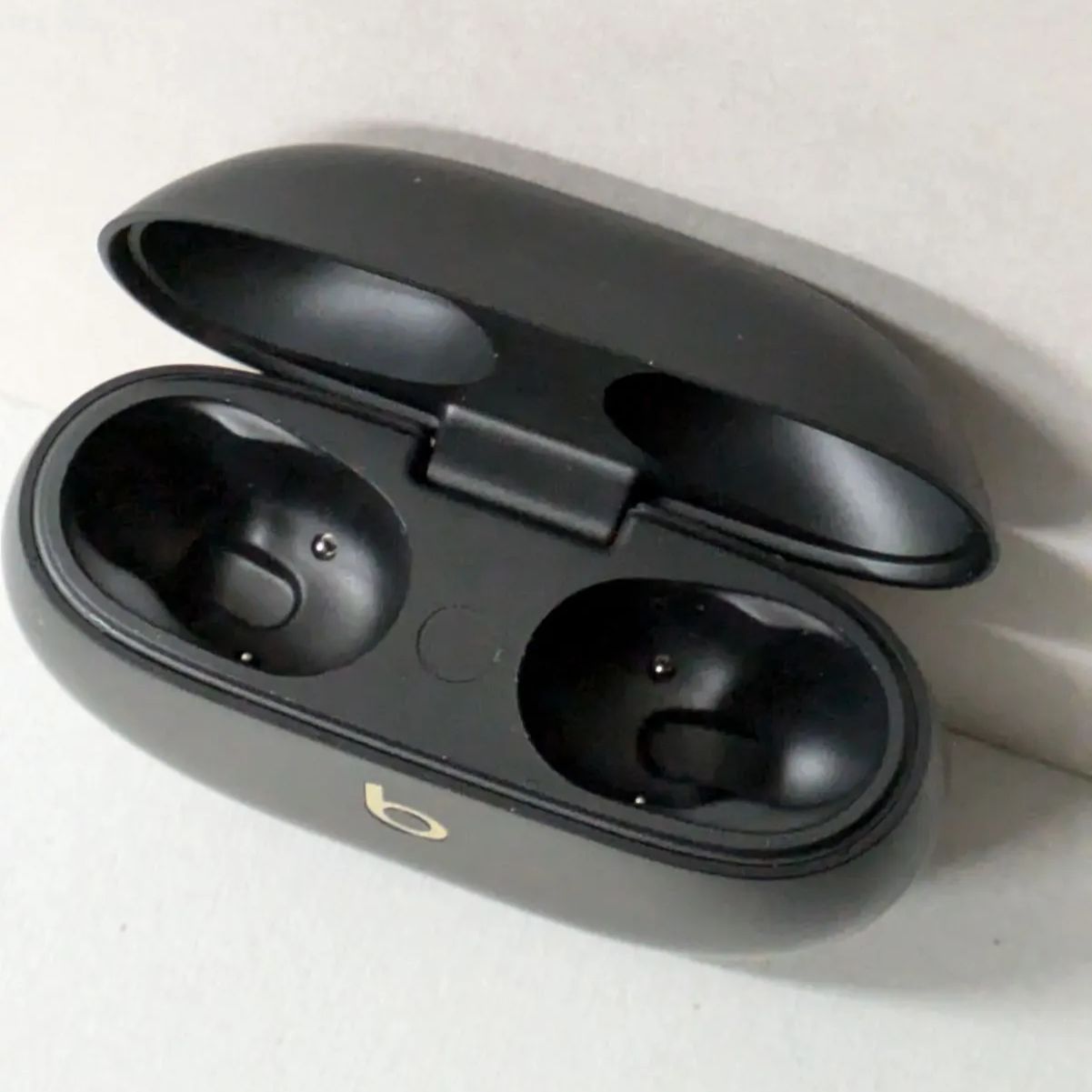 Beats by Dr. Dre Beats Studio Buds+ A2870 MQLH3PA/A 黒金 ブラック 
