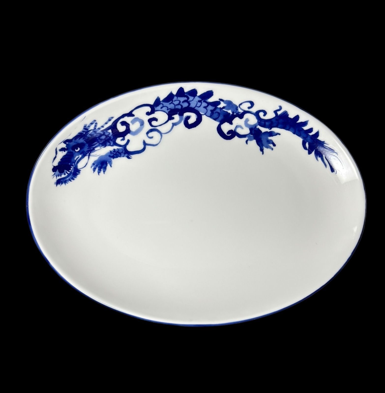 青い龍の陶器皿 約17cm 青い龍の陶器皿 約17cm 0902_0036_4adcb1cf-5518-4f05-