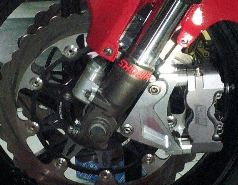 フロントブレーキキャリパーブラケット VTR1000 RC51 受注製造