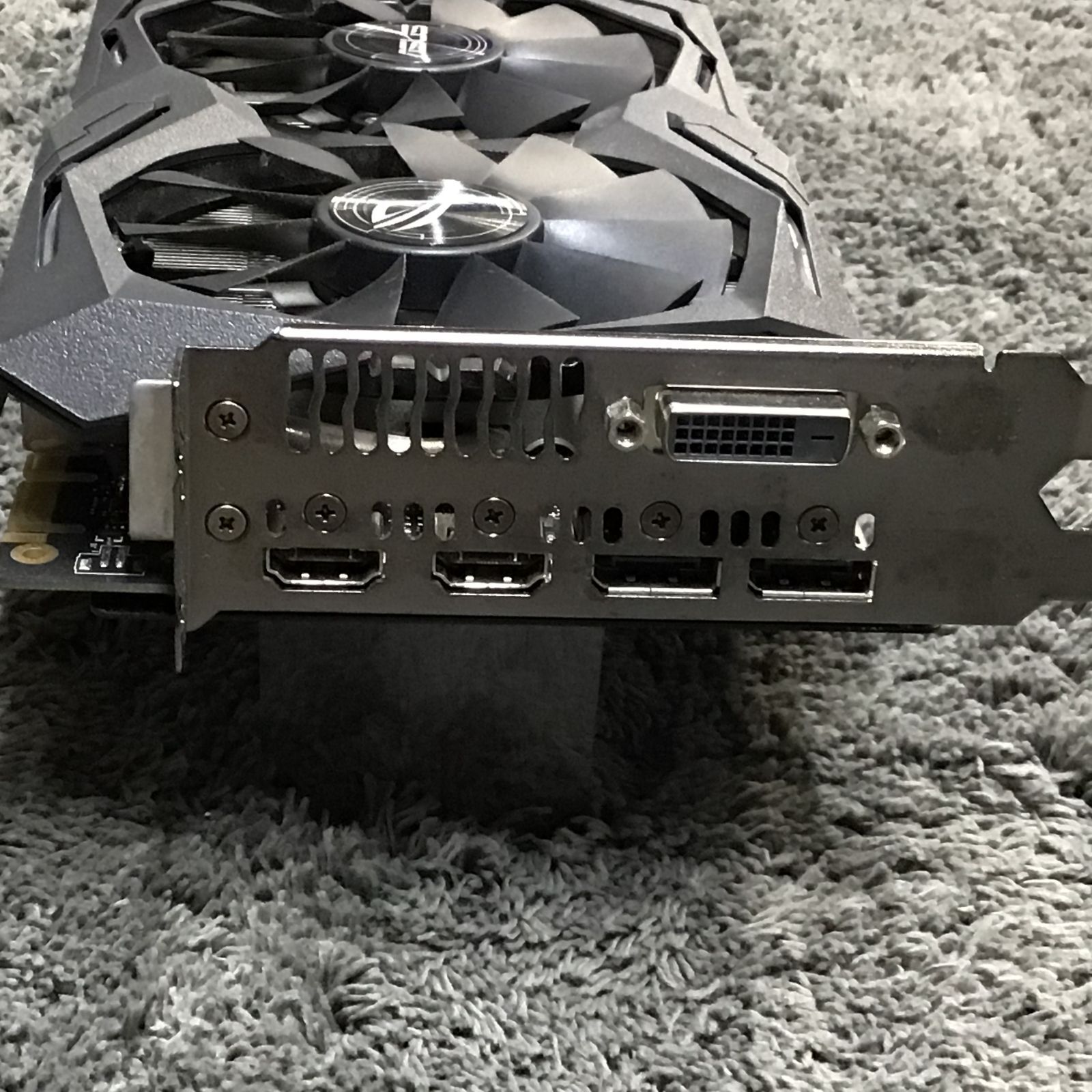 [ジャンク品] Asus ROG GTX1070 グラフィックボード Amazon | ASUS TeK STRIX-GTX1070-O8G-GAMING 【Aura Sync対応