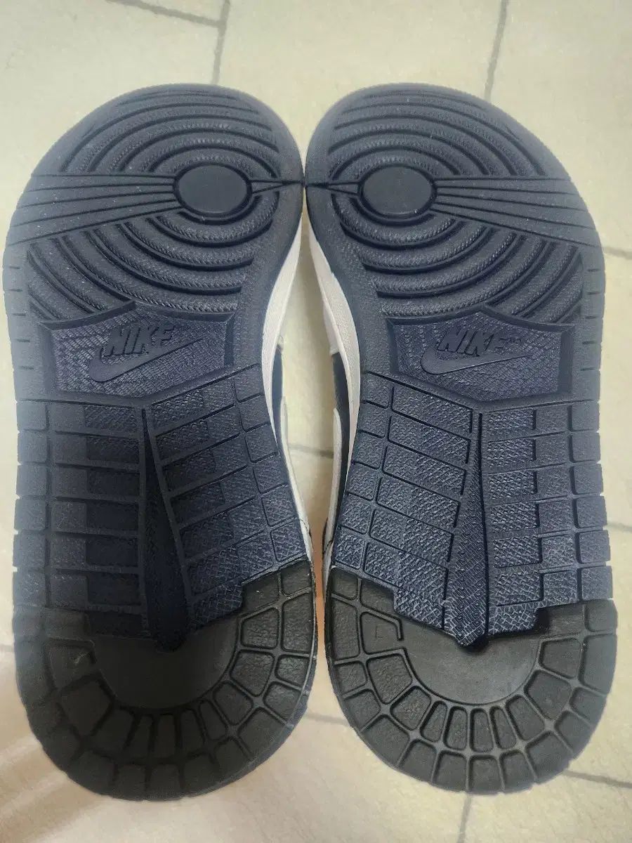 ジョーダン ミッド