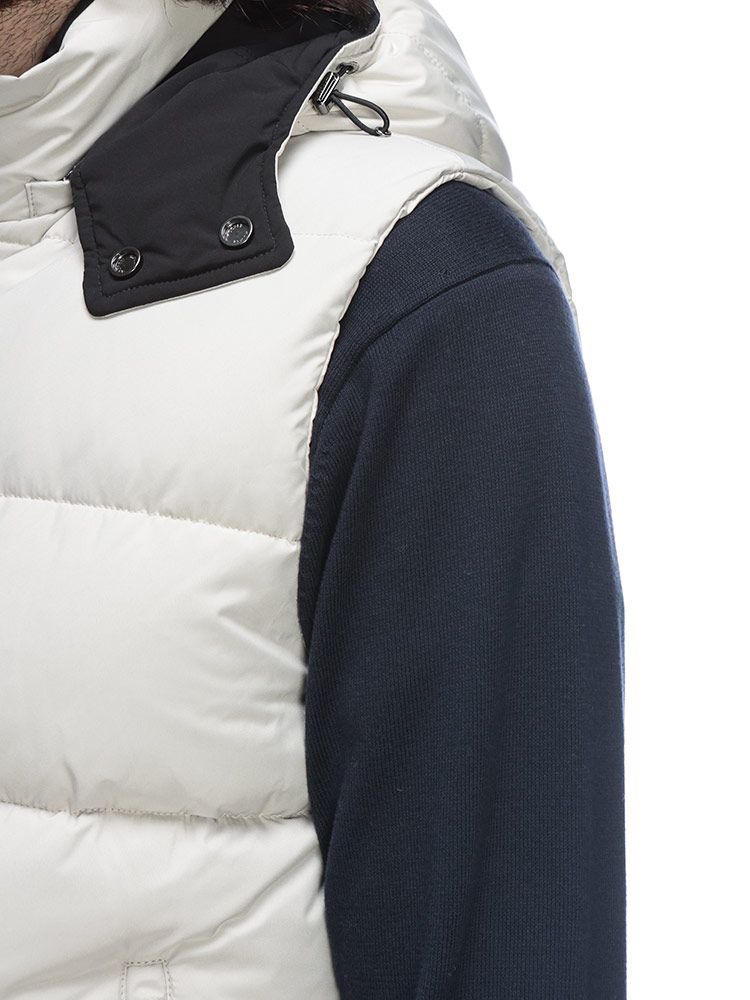 フルジップ ダウンベスト