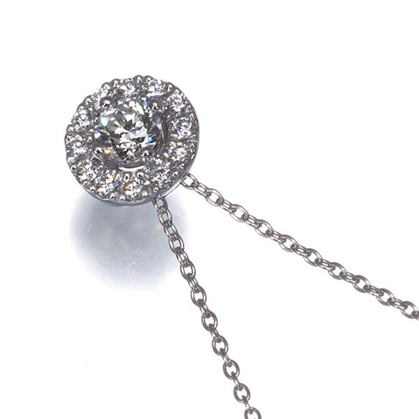 PT900 PT850フォーエバーマークセンターオブマイユニバース ネックレス パヴェ ペンダント | センター・オブ・マイ・ユニバース® | デビアス