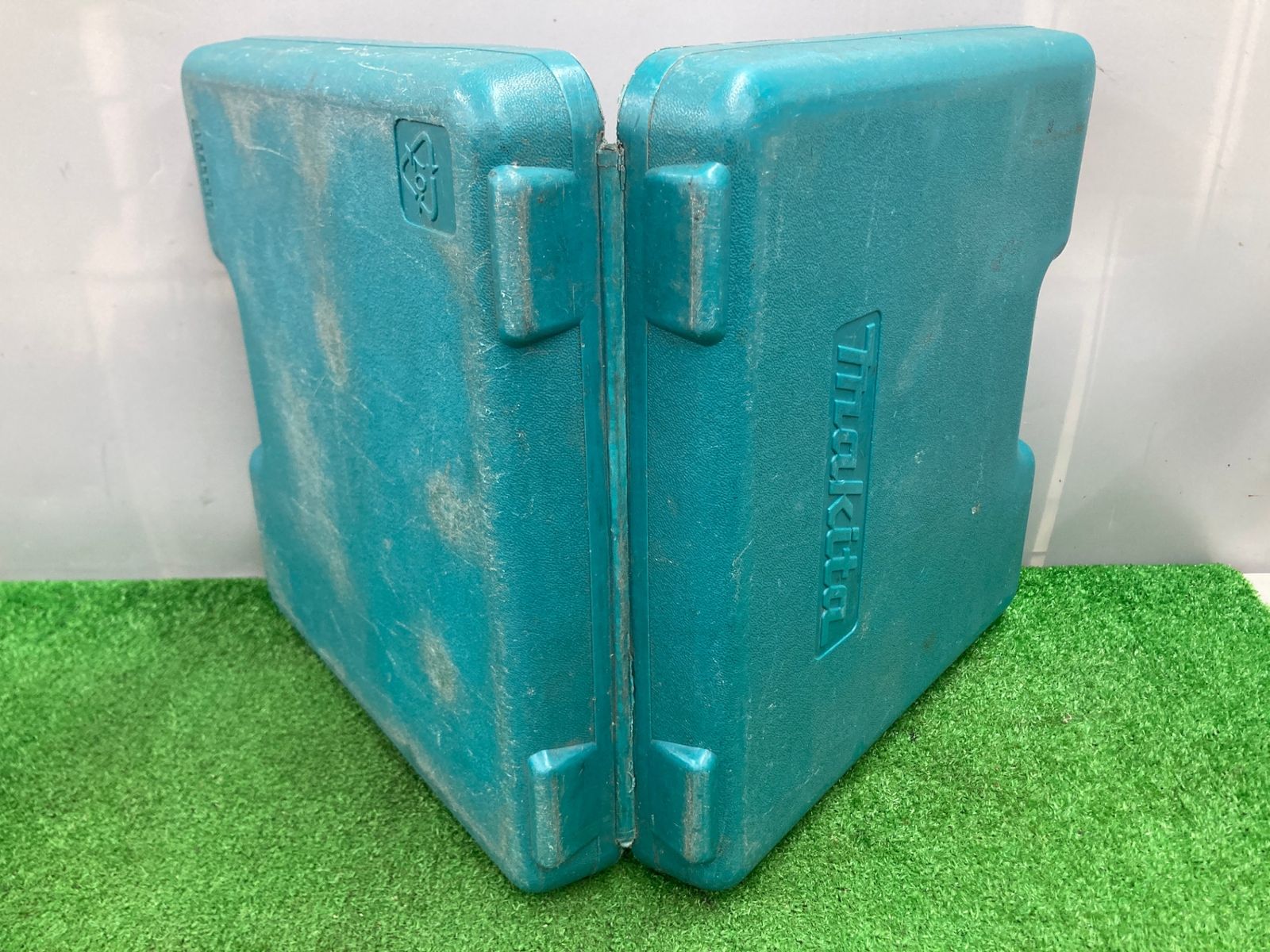 【中古品】【0922】makita(マキタ) インパクトドライバ 100Ｖ 6951　IT33EHEEGCI8