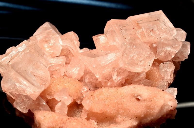 １点物 カリフォルニア産 ピンクハーライト岩塩 62x64x32mm 原石 パワーストーン 天然石 _CG6654 宅急便