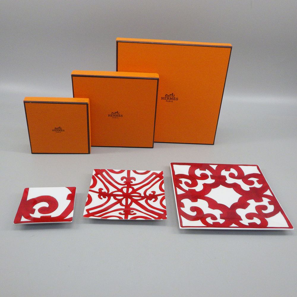 未使用　Hermès エルメス　ガダルキヴィール　多用プレート　スクエア 楽天市場】【新品】 エルメス 食器 スクエアプレート トレー PM