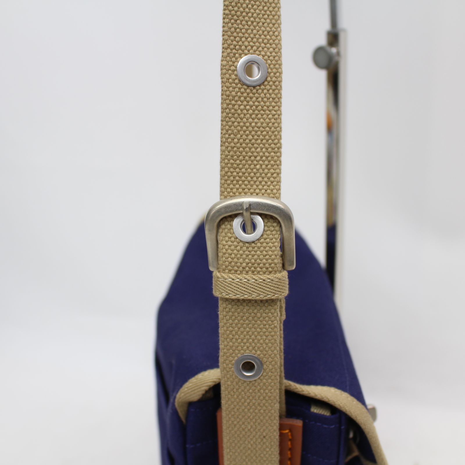 IS497)【美品】一澤帆布製 ショルダーバッグ スマホポケット
