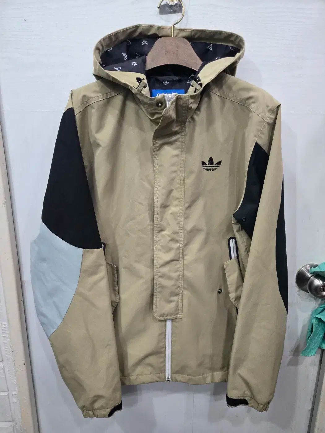 95 M ） adidas adidas(アディダス) ブルゾン かなり 出てきました^^
