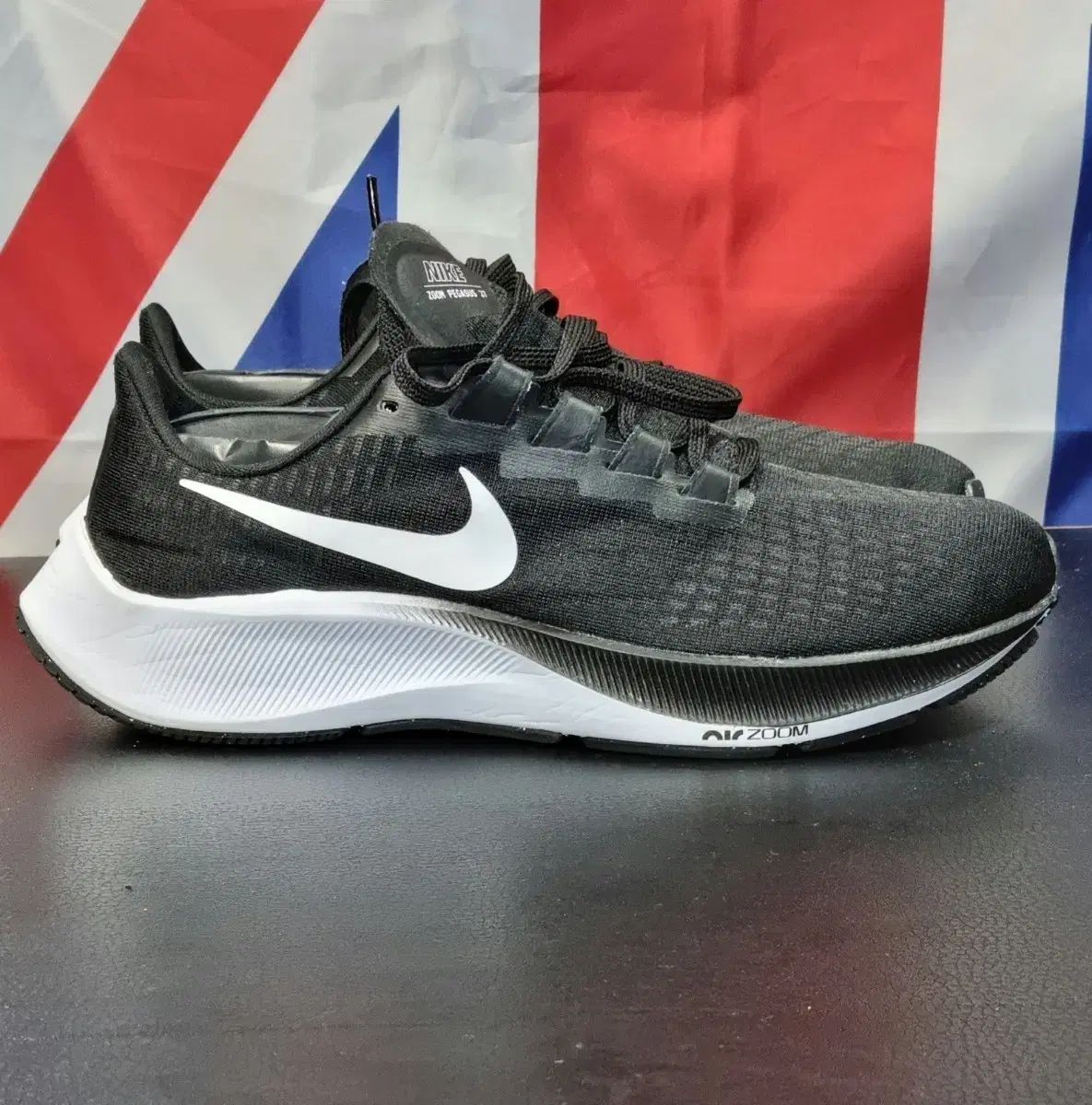 NIKE ナイキ ズーム ペガサス 37 黒 スニーカー