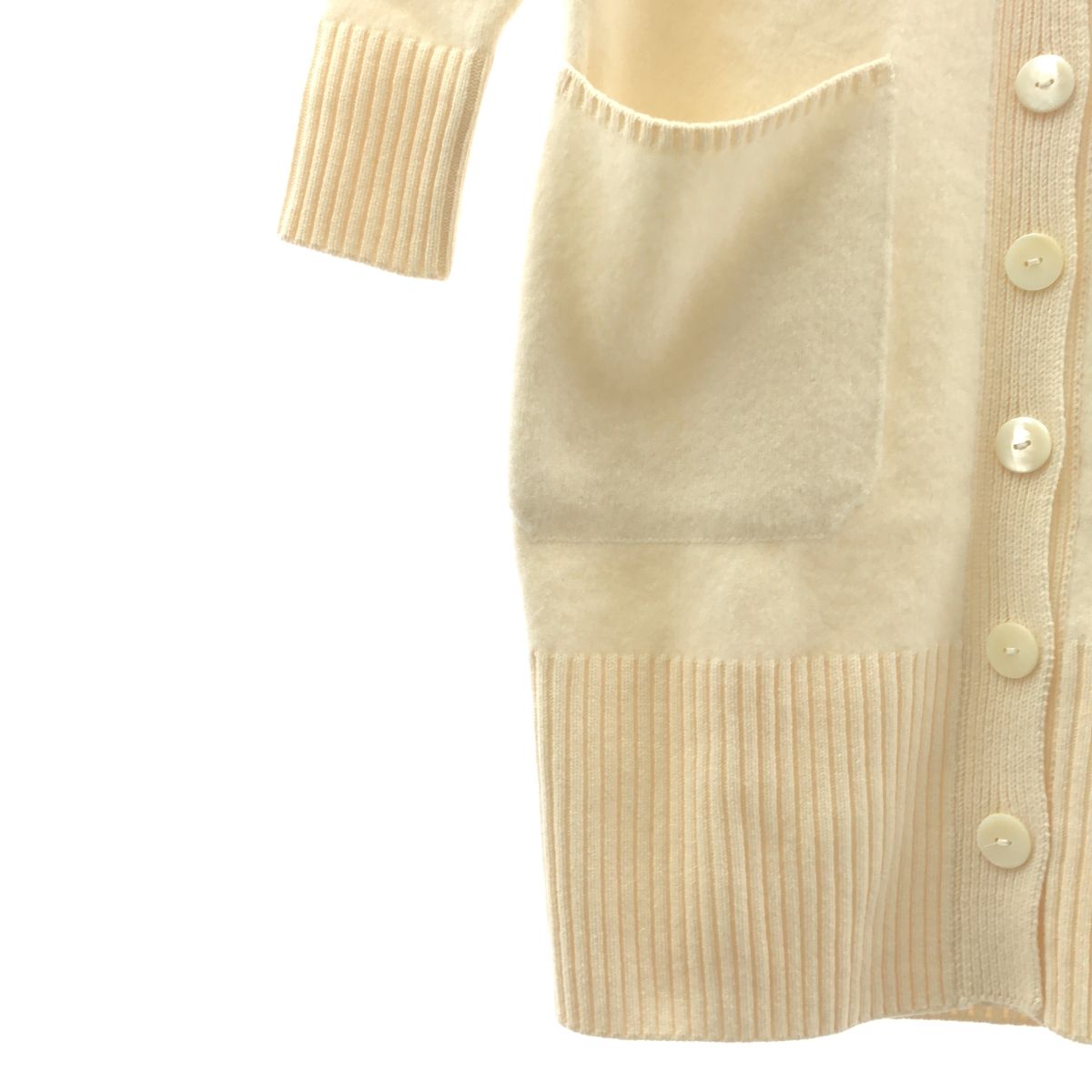 シルク混 Vネック