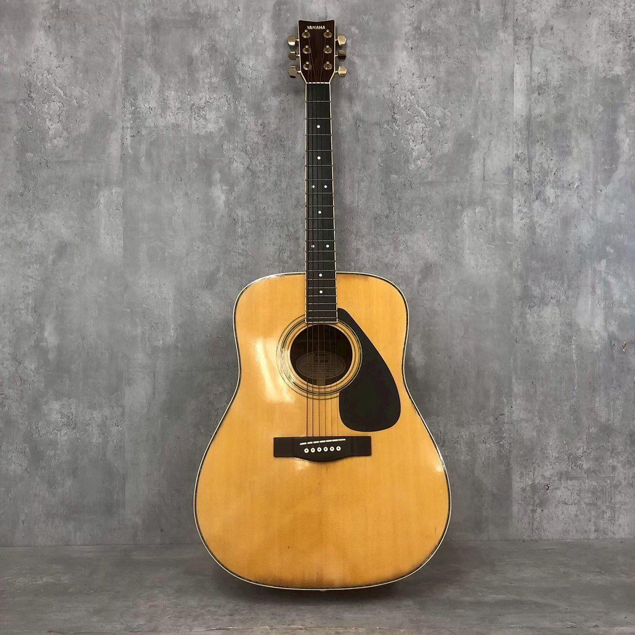 ヤマハ YAMAHA FG-300D ハードケース 付き 音楽 楽器 Guitar アコースティックギター