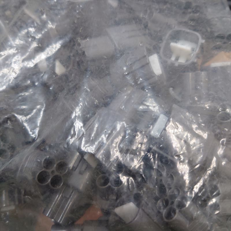 6188-0105,コネクタ/ハウジング,住友電工/住友電装,100個 - メルカリ