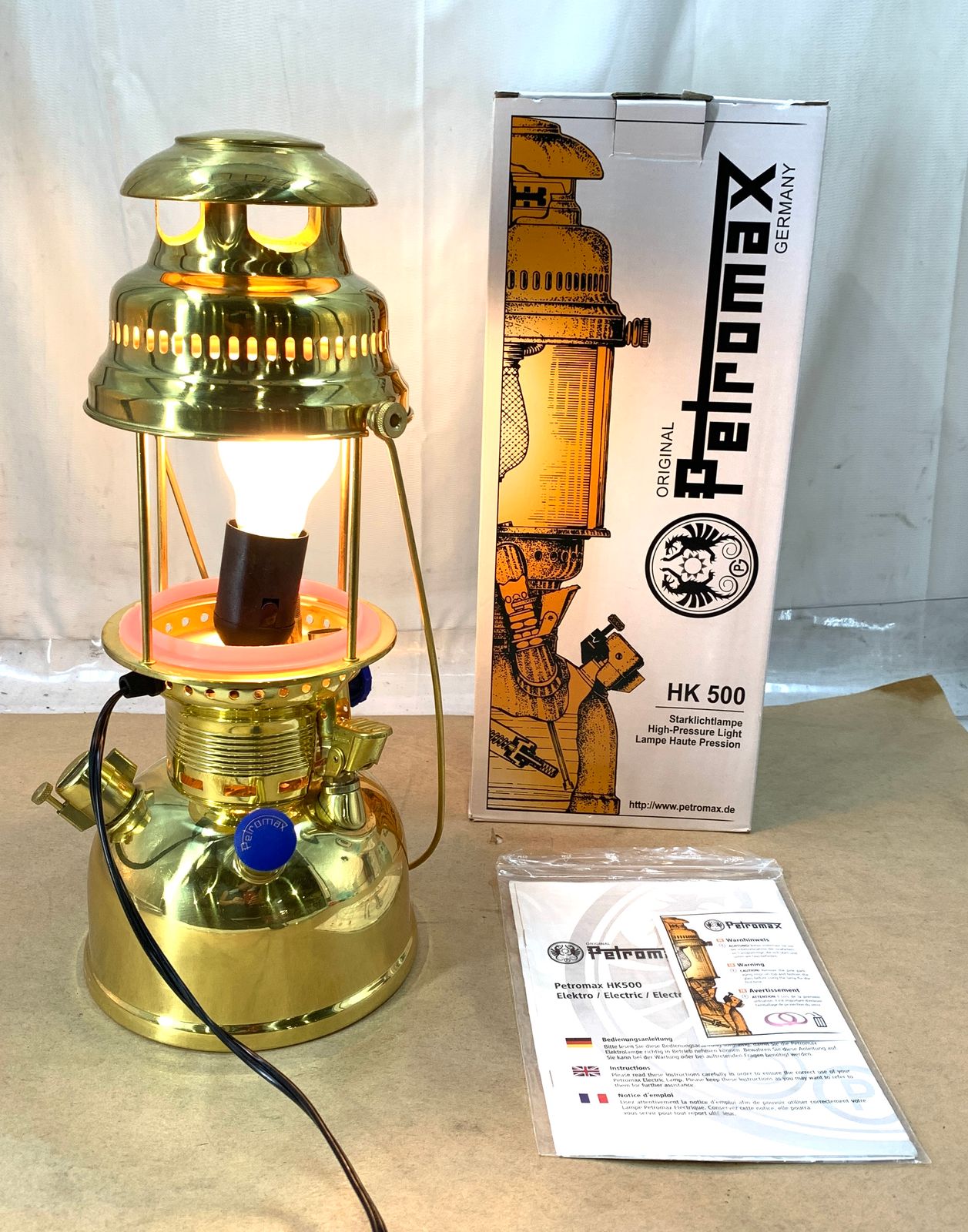 風にも負けない？廃盤希少なペトロマックスのHL1ストームランタンのご