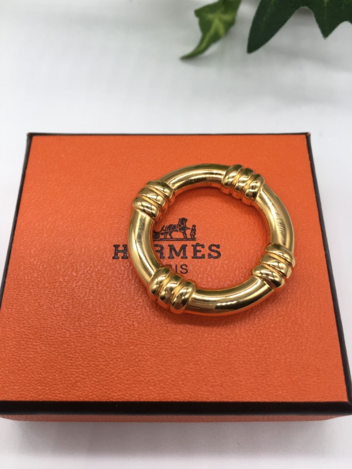 美品 エルメス　HERMES ゴールド　スカーフリング