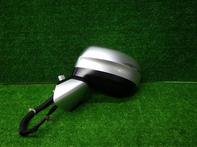 ホンダ RC1|2 オデッセイ 左ドアミラー NH704M 9P 250512011