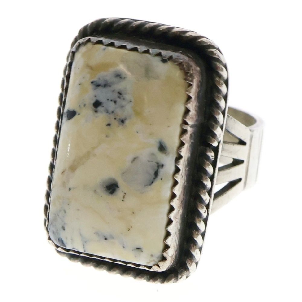 INDIAN JEWELRY (インディアンジュエリー) ナバホ族 ホワイト