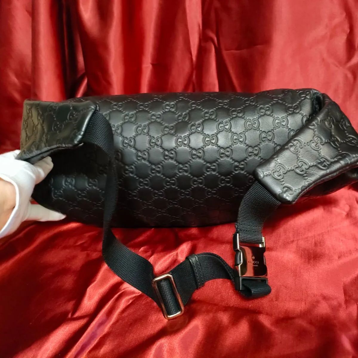 美品 GUCCI シマ ボディバッグ ウエストポーチ 246409