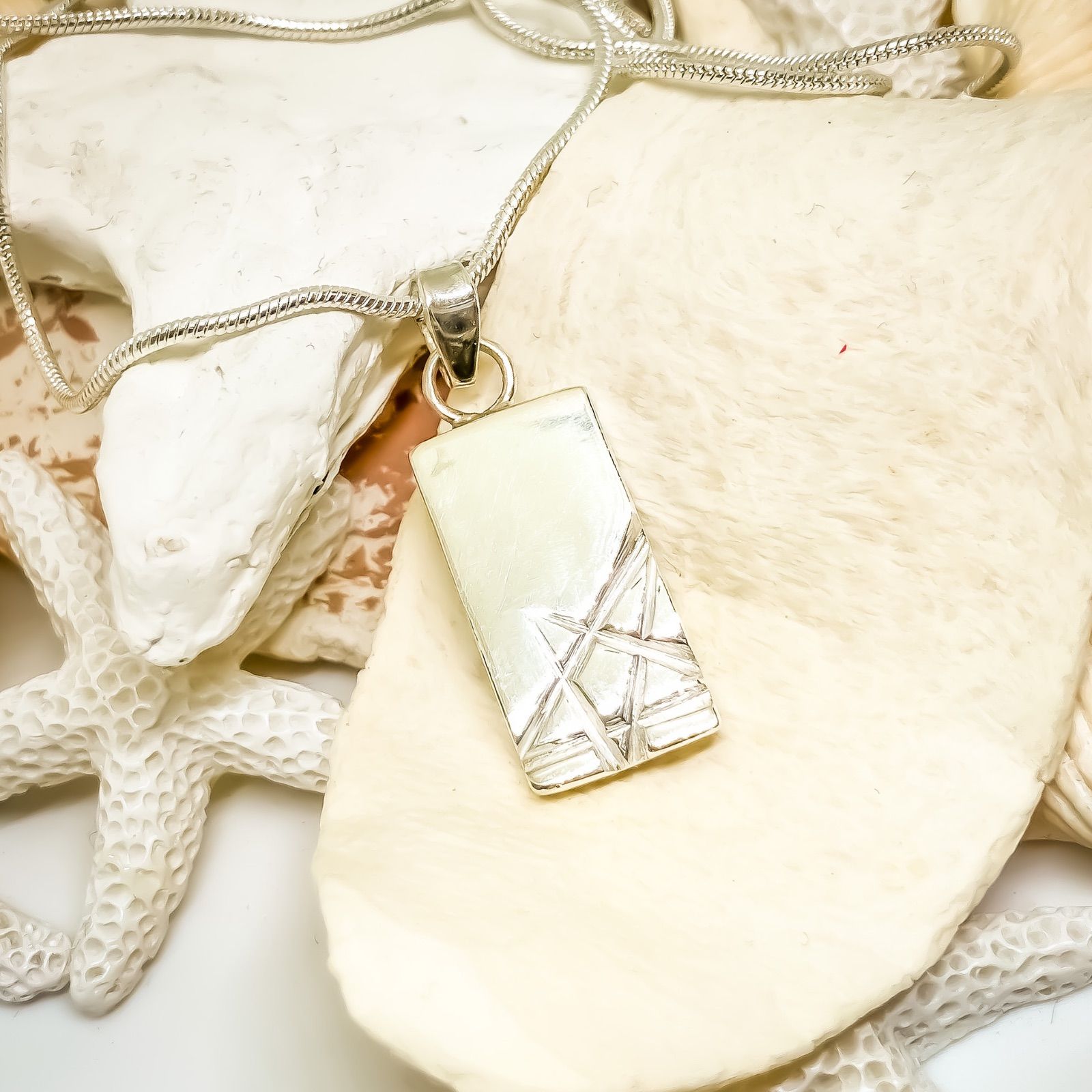 AnthuEg シルバー925/950 SRDSスターデザインネックレス