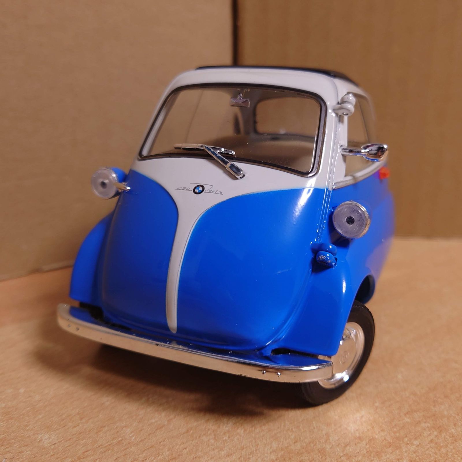 1/18 BMWイセッタ ブルー ISETTA WELLY製ダイキャスト製 - メルカリ