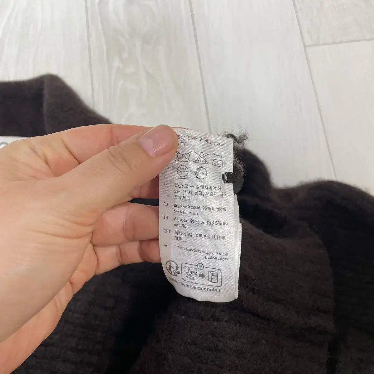 COS カラーネック ボタン ニット STEELWINDOWSANDDOORS_COM