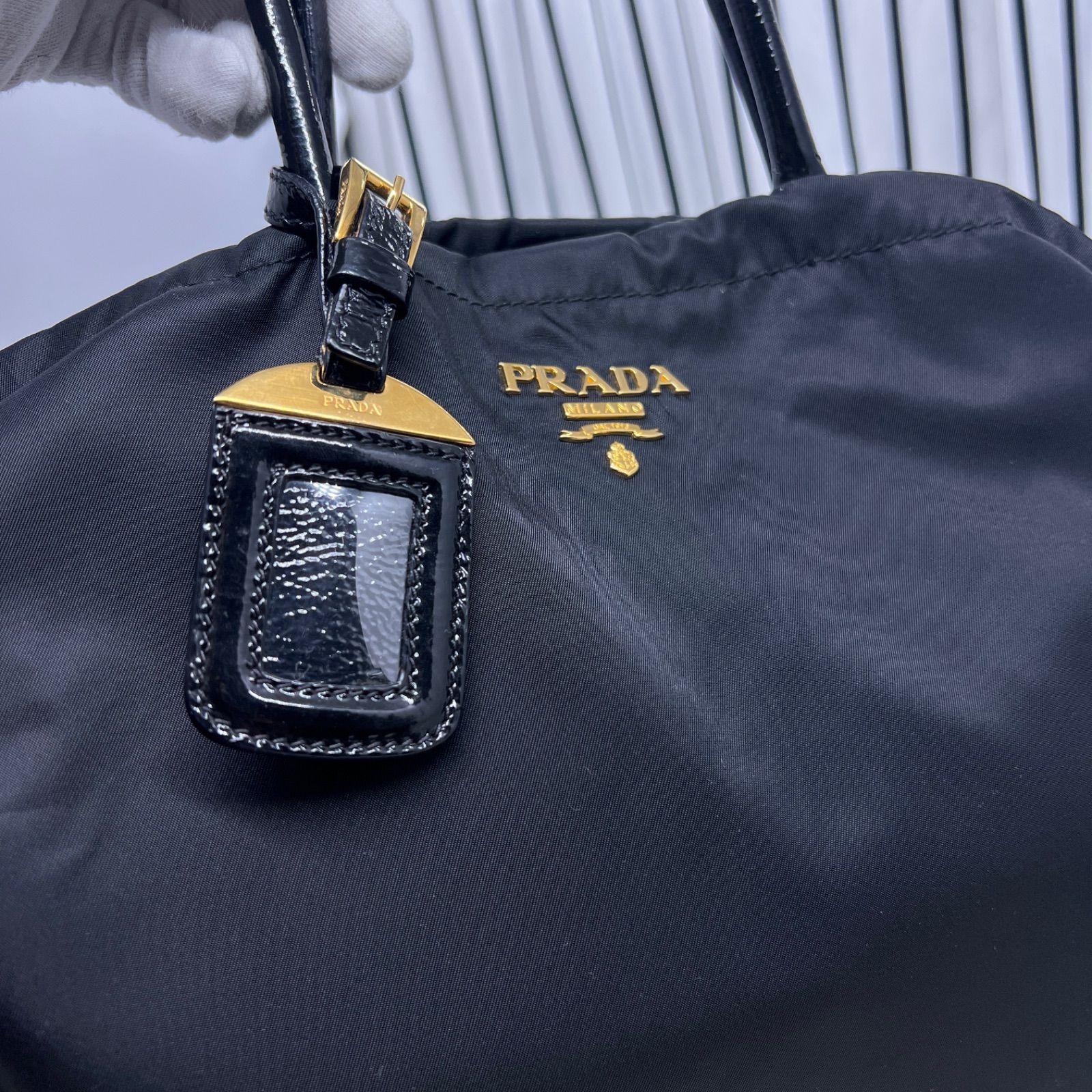 値段交渉受け付け 【美品】PRADA×プラダ A4収納可能金色プレートトートバッグ トートバッグ