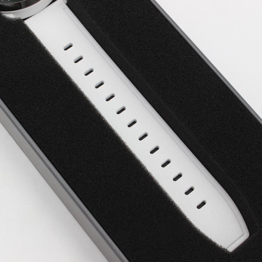 ホワイト ゴルフ用GPSナビ