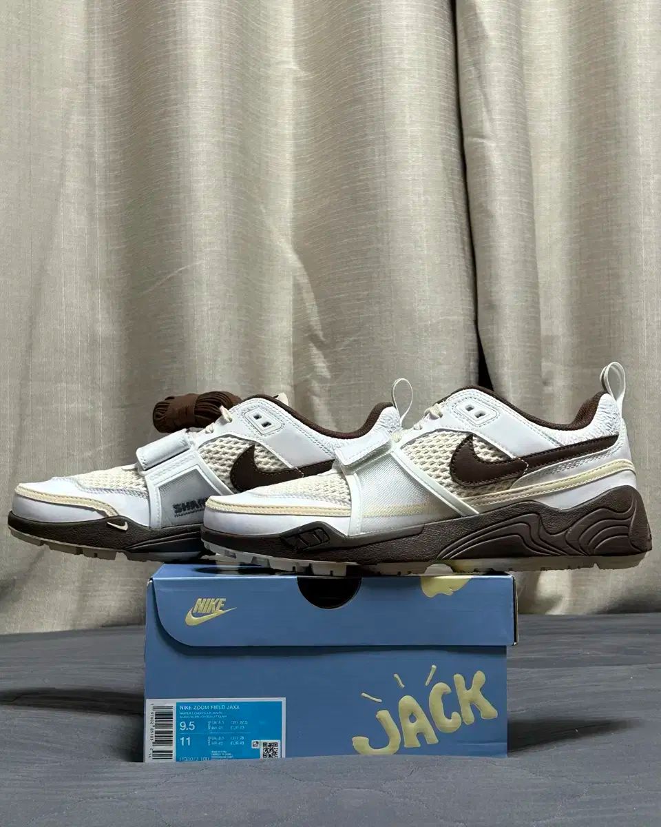 275 NIKE(ナイキ) トラヴィス SCOTT(スコット) ズーム フィールド ジャックス