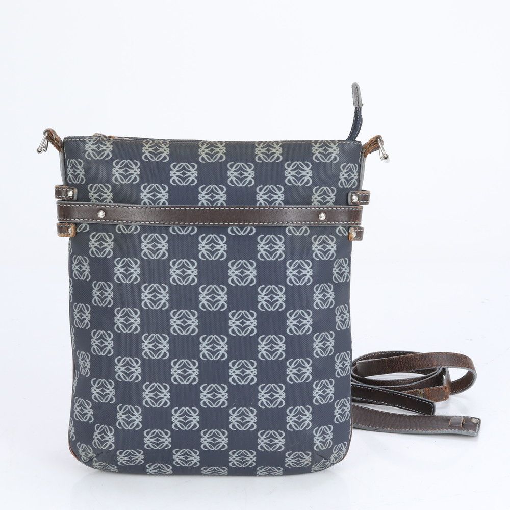 LOEWE 　ロエベ　アナグラム　２way　ビジネス　ショルダーバック　レザー LOEWE ロエベ アナグラム ショルダーバッグ レザー レディース