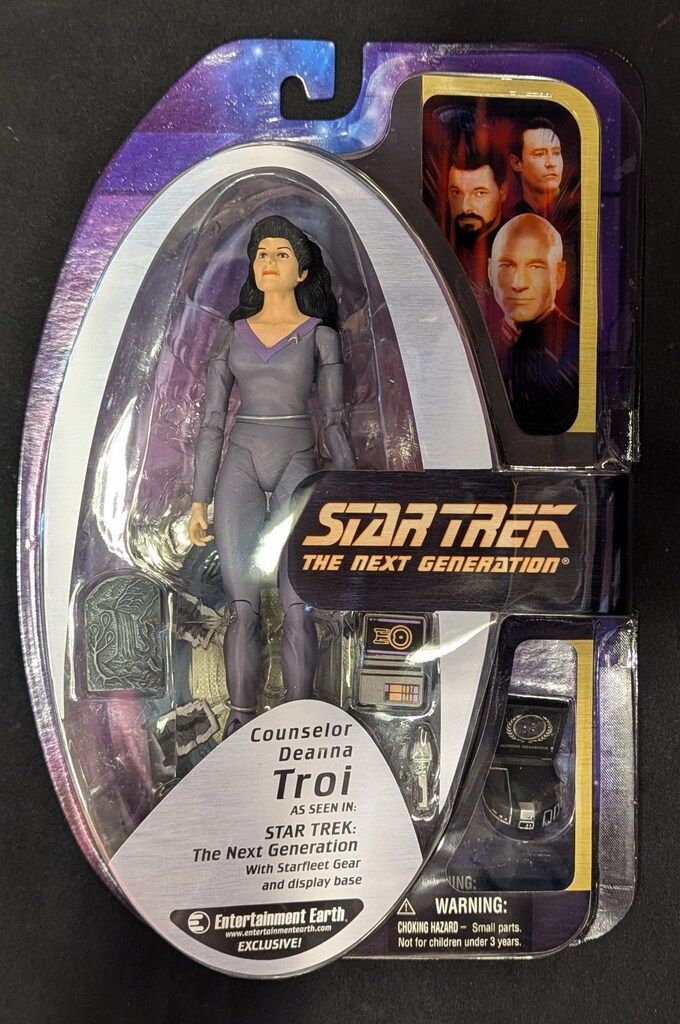 DIAMOND SELECT TOYS ACTION FIGURES COUNSELOR DEANNA TROI
