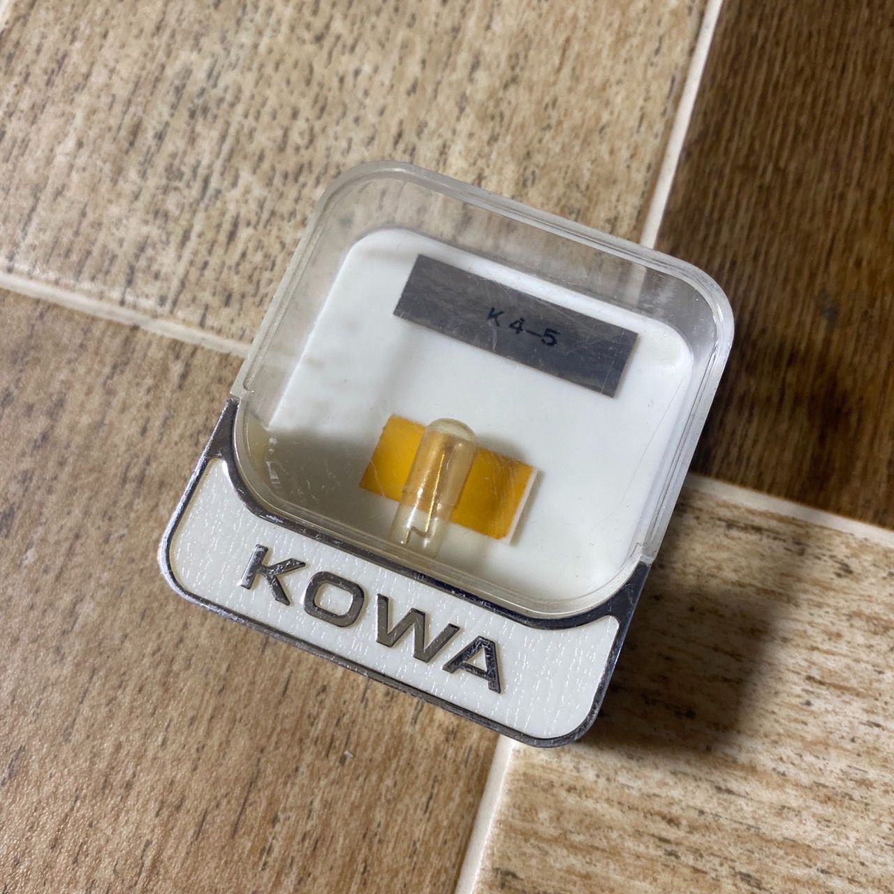 【大幅値下げ！！新品未開封】LANA 19.5 レコード LANA、3/6に全6曲を収録した新EP『19.5』リリース決定 - News