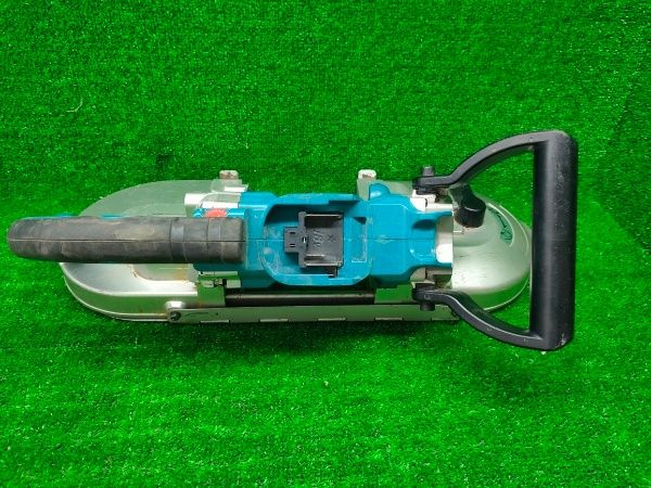 ◎マキタ makita 充電式ポータブルバンドソー 18V PB180DZ 切断能力120mm モータ異音無し 動作 済み