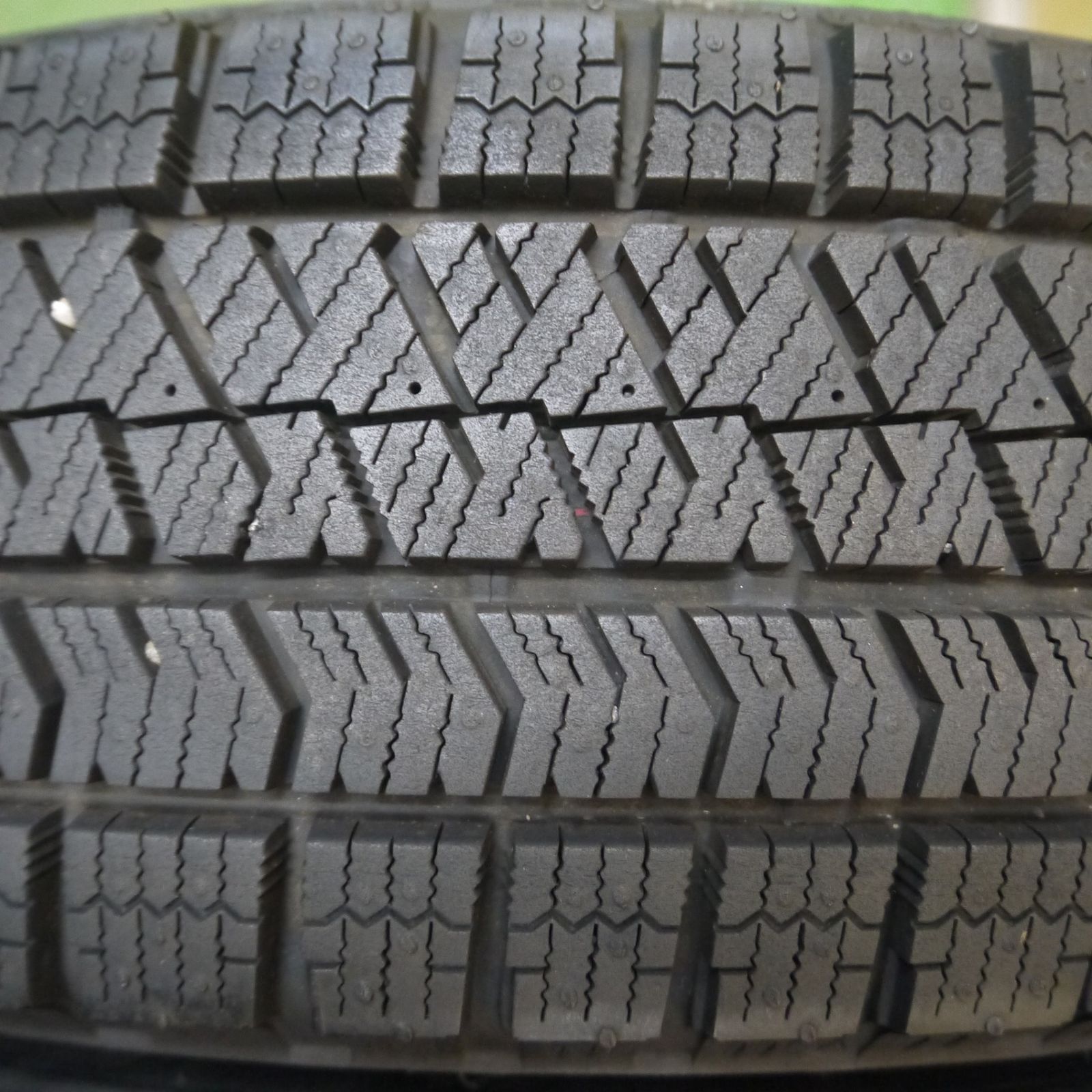 バリ溝！】155/65R14 スタッドレスタイヤ ホイールセット ブリヂストン