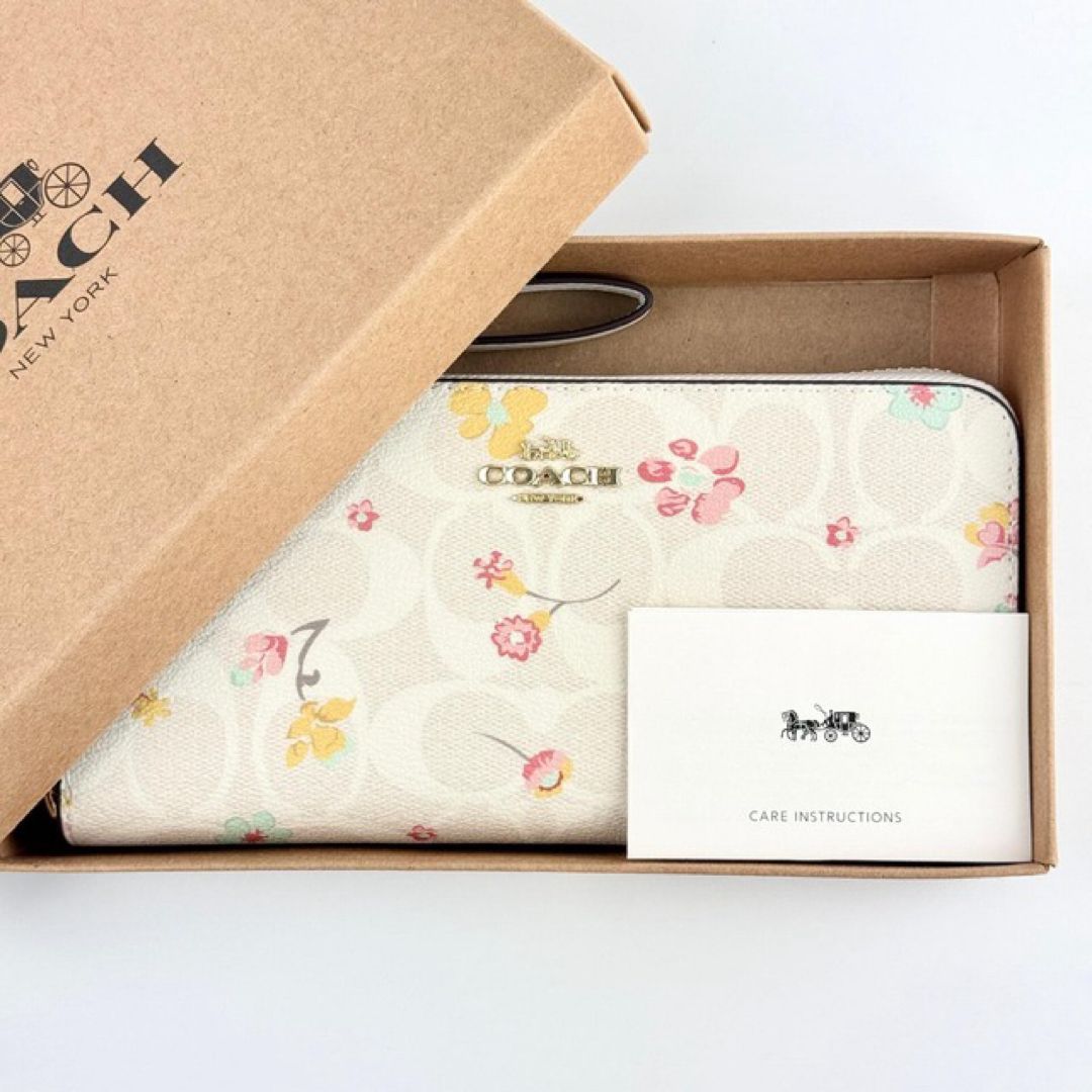 新品・正規品】COACH 花柄リストレット長財布 ホワイト 保存袋
