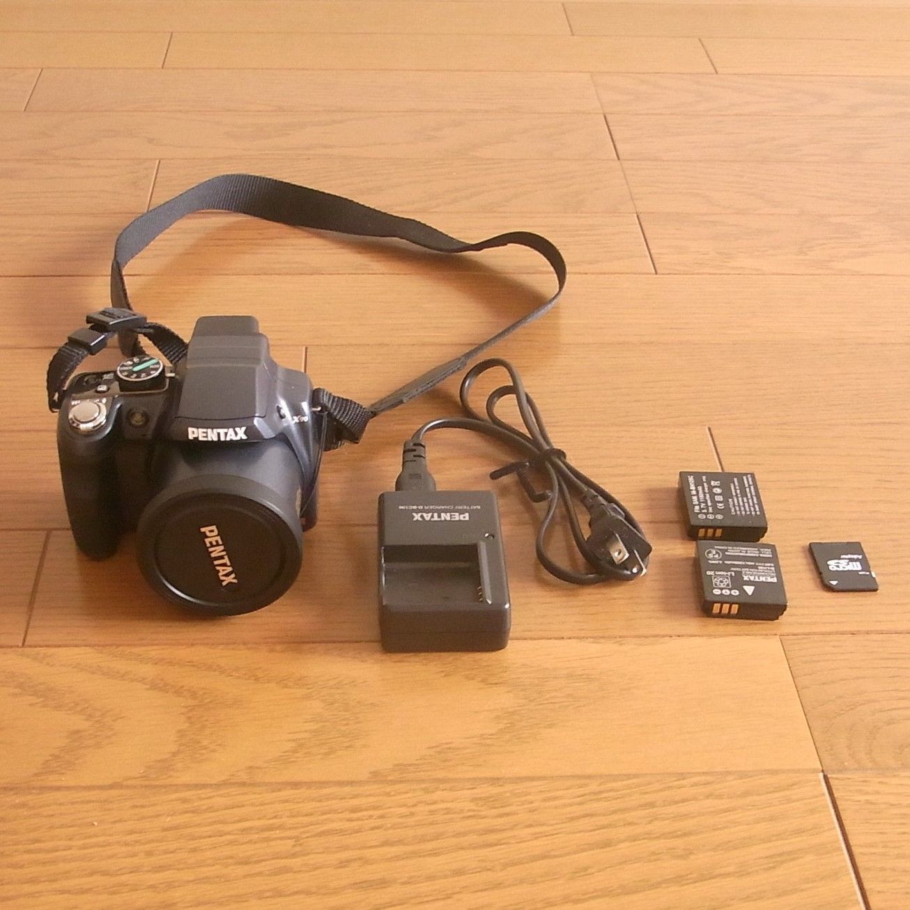 美品 動作確認済 PENTAX X90 ペンタックス ネオ一眼 デジタルカメラ