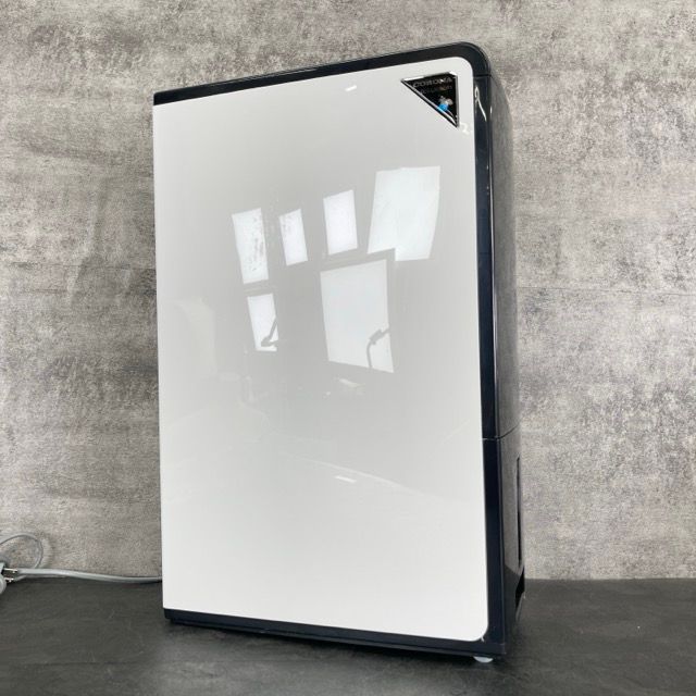 コロナ 衣類乾燥除湿機 【中古】 CORONA CD-H18A 2024年製
