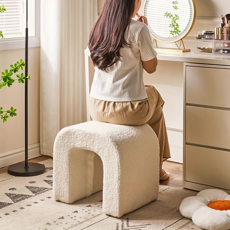新品未使用ドレッシング チェア ふわもこ コンパクト おしゃれ かわいい インテリア 北欧 ドレッサー チェア スツール オットマン 化粧 椅子 白 4-7