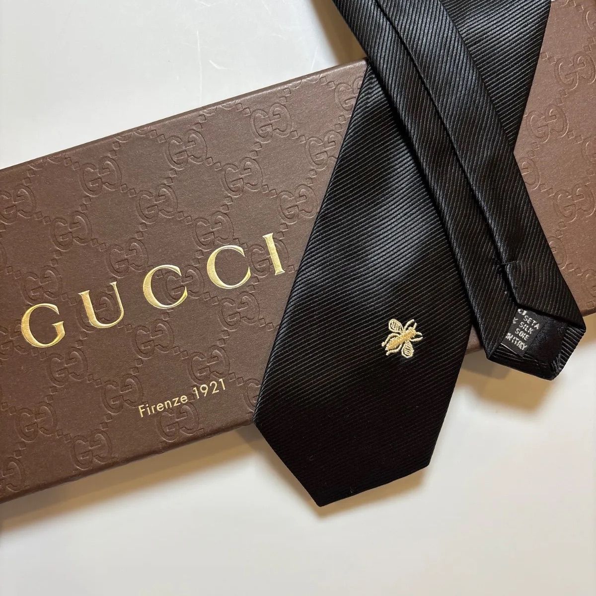 美品 GUCCI グッチ ネクタイ シルク 100% ブラック 254-644 - メルカリ