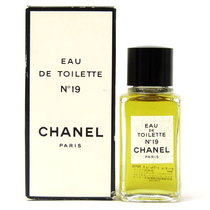 未使用 CHANEL シャネル NO.19 ナンバー19 香水 オードトワレ