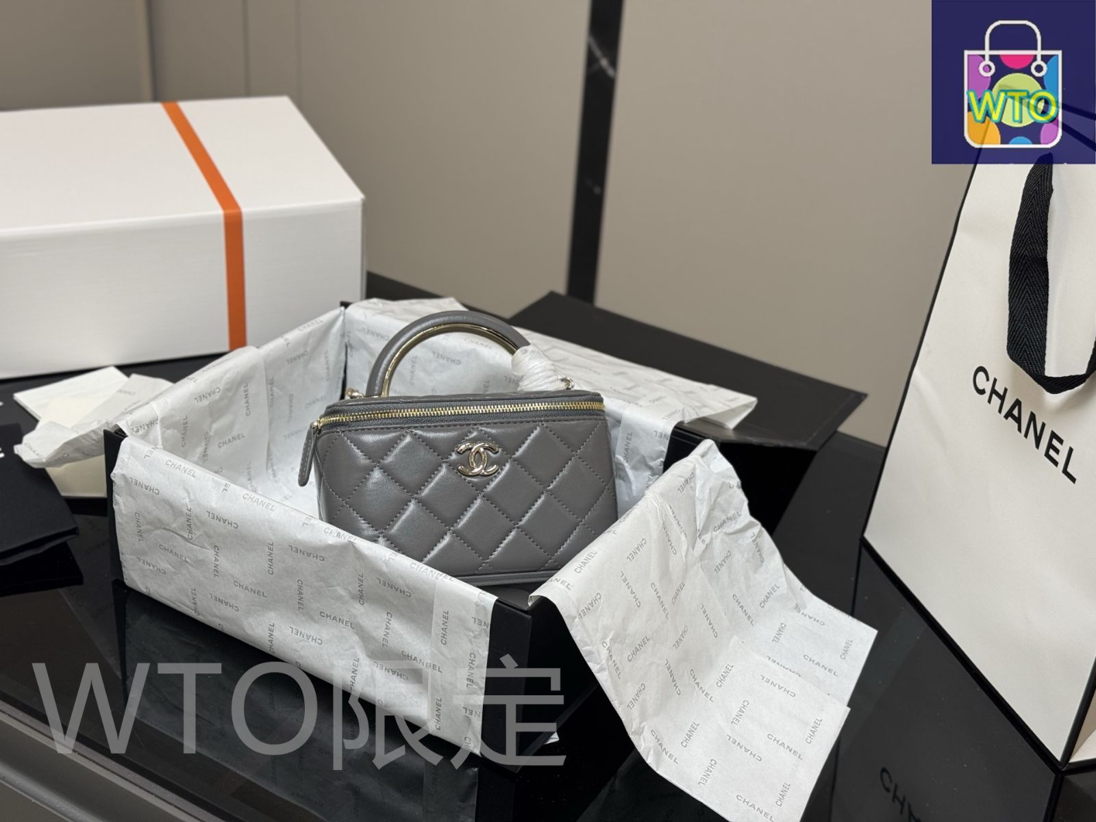 訳あり CHANEL チャンネル 海外イベント限定 ミラー付き メイクボックス CHANEL シャネル ミラー付き メイクボックス ノベルティー 化粧