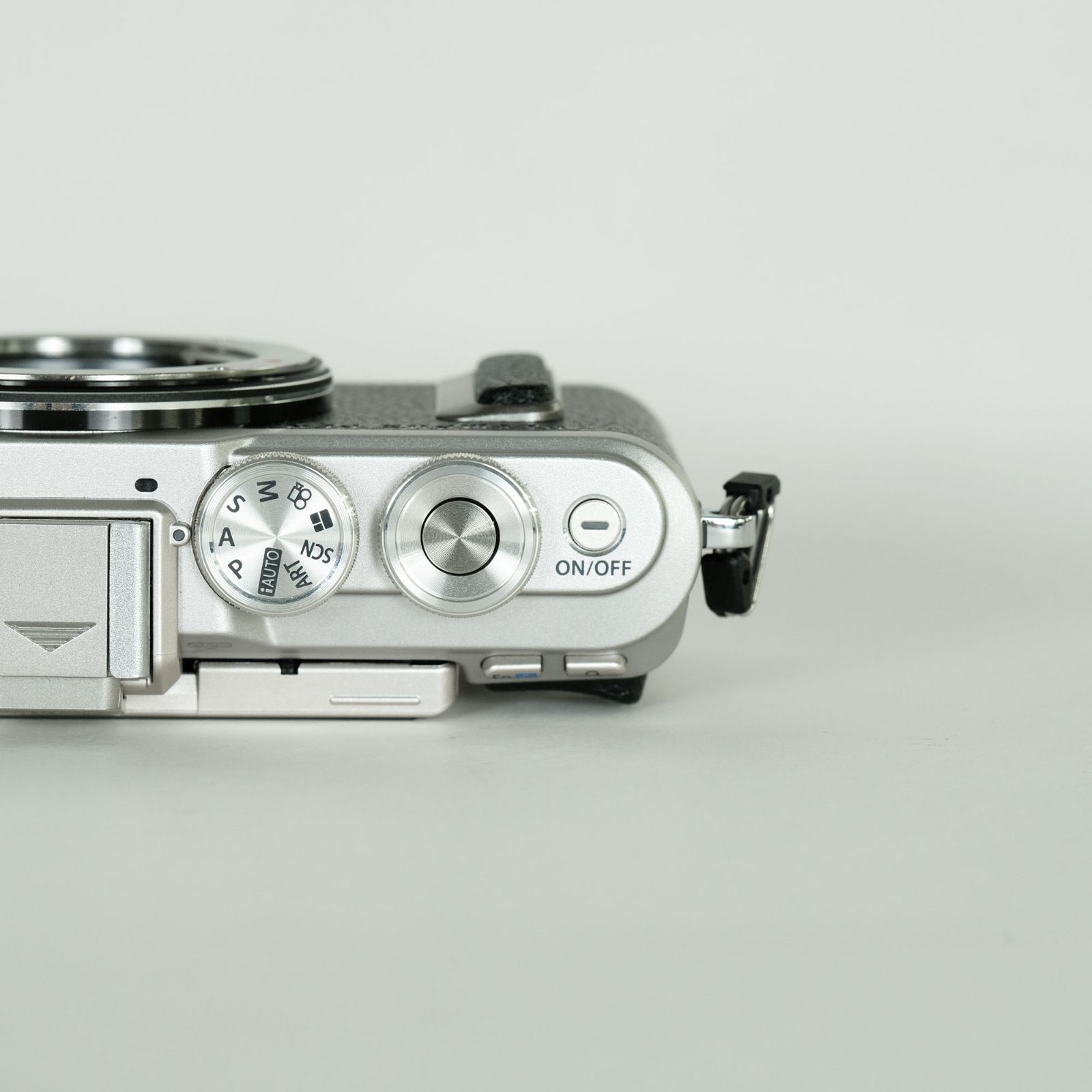 美品｜シャッター数840回｜おまけ多数] OLYMPUS PEN E-PL8