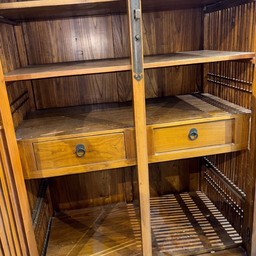 中国傑作品 中国美術 格子 鍵付き キャビネット 茶棚 唐木 無垢材 棚