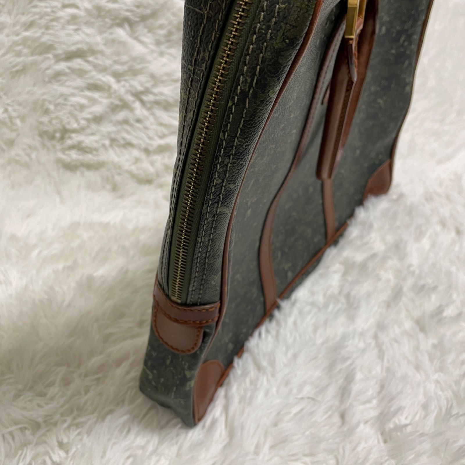 美品✨　タニノクリスチー+ヤングオルセンバック 美品 TANINO CRISCI タニノクリスチー ビジネスバッグ - メルカリ