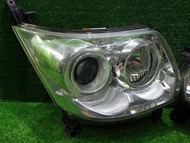 ムーヴ カスタム ヘッドライト左右 HID L175S L185S 後期 100-51990 バラスト付 ダイハツ 2509111145