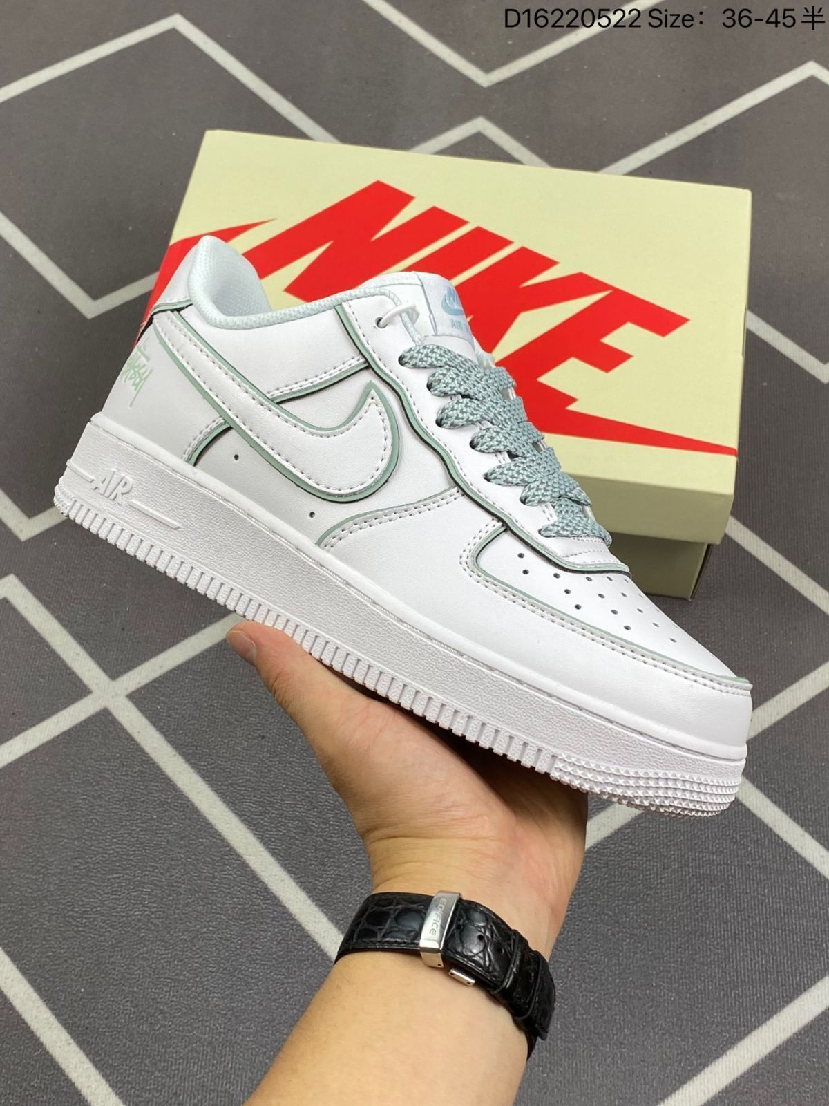 ナイキ スニーカー Nike Air Force 1 Low 07 Stussy BQ6425-109 男女兼用 並行輸入品