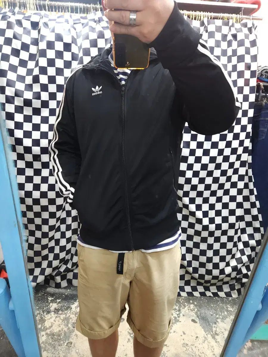 黒 ファイヤーバード