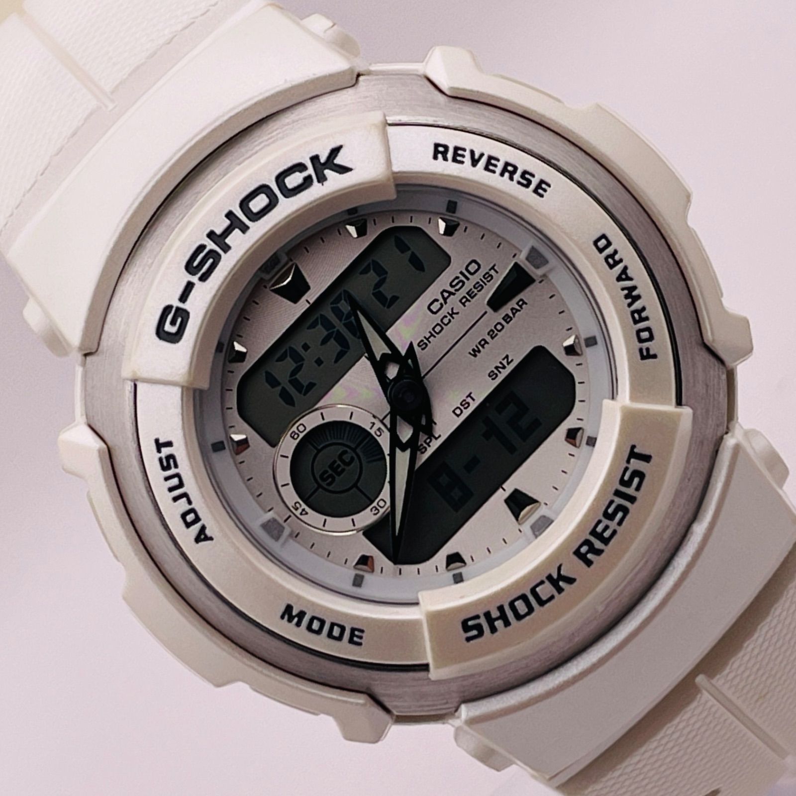 美品★可動品【CASIO カシオ】G-SHOCK Gショック GA-1000 SKY COCKPIT スカイコックピット ツインセンサー アナデジ 中古 美品カシオ Gショック クレイジーカラーズ 6900 PL ホワイト 腕時計