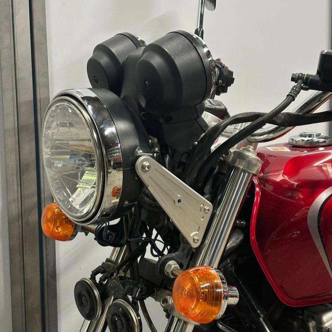 cb1100 カチアゲヘッドライトステー（M6）