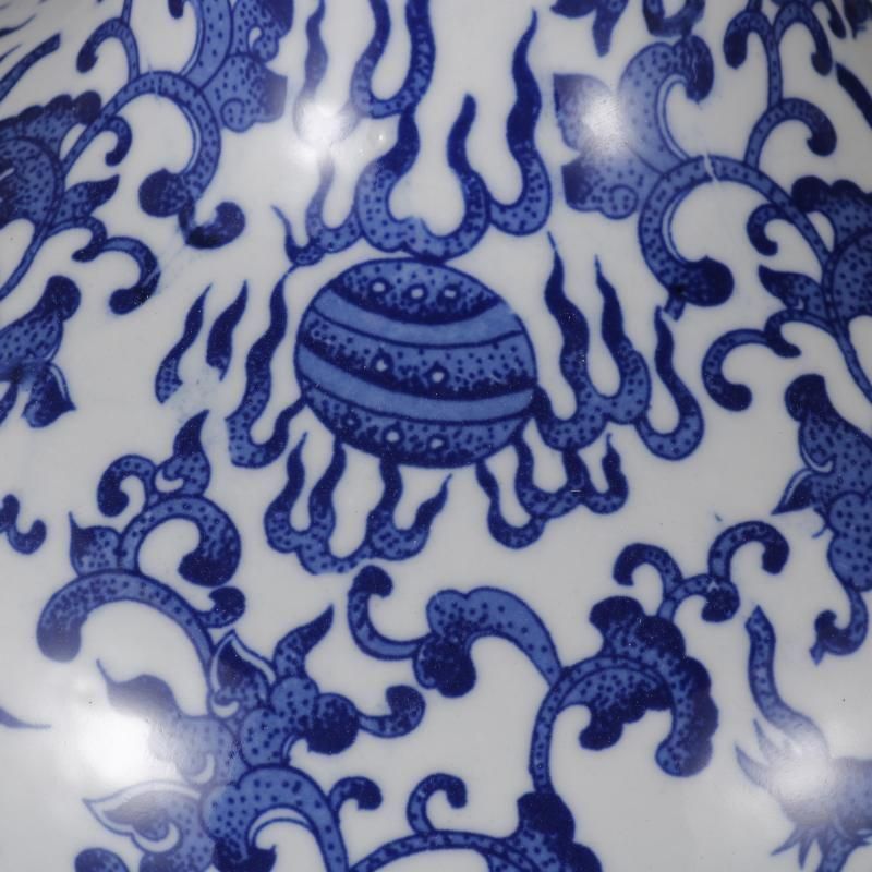 雲竜紋瓶 青花瓶 賞物観賞瓶 景徳鎮 陶磁器 装飾品 現代工芸品 美術品 置物 清乾隆青花龍紋賞瓶 景徳鎮 陶磁器 装飾品 現代工芸品 美術品