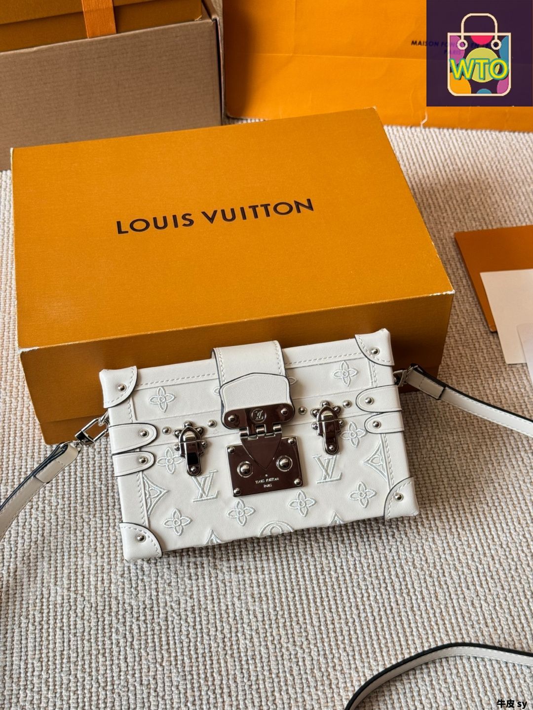Louis Vuitton ティッシュボックス モノグラム ルイヴィトン ティッシュケース 高級 ハイブラントコピー 木製
